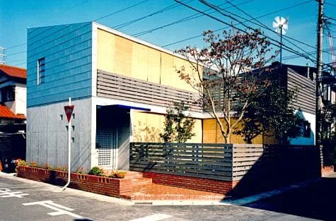 N邸
